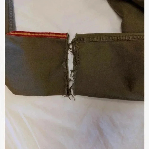 Velvet By Graham &  Spencer Khaki Green Raw Hem Straight Leg Size 4 - Picture 8 of 10